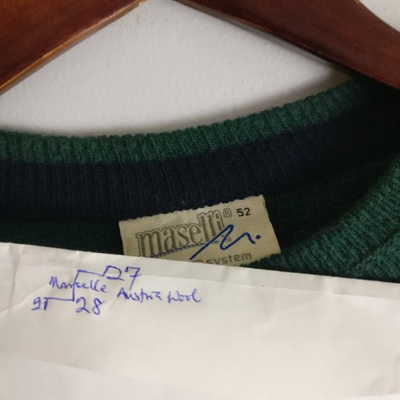 Double Faced Green Sweater Mde in Austria 100%Merino Wool upper 100%Cotton inner - Picture 6 of 8